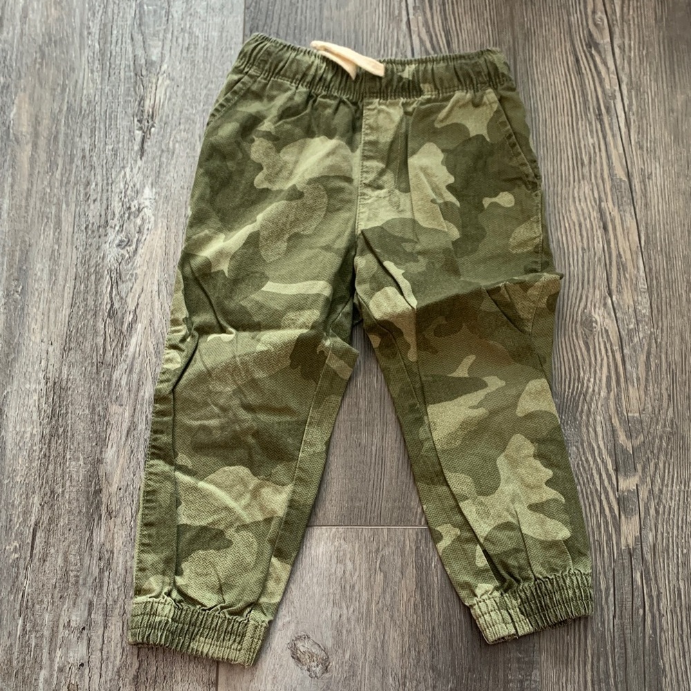 The Childrens Place Kids Camouflage Jogger Pants
